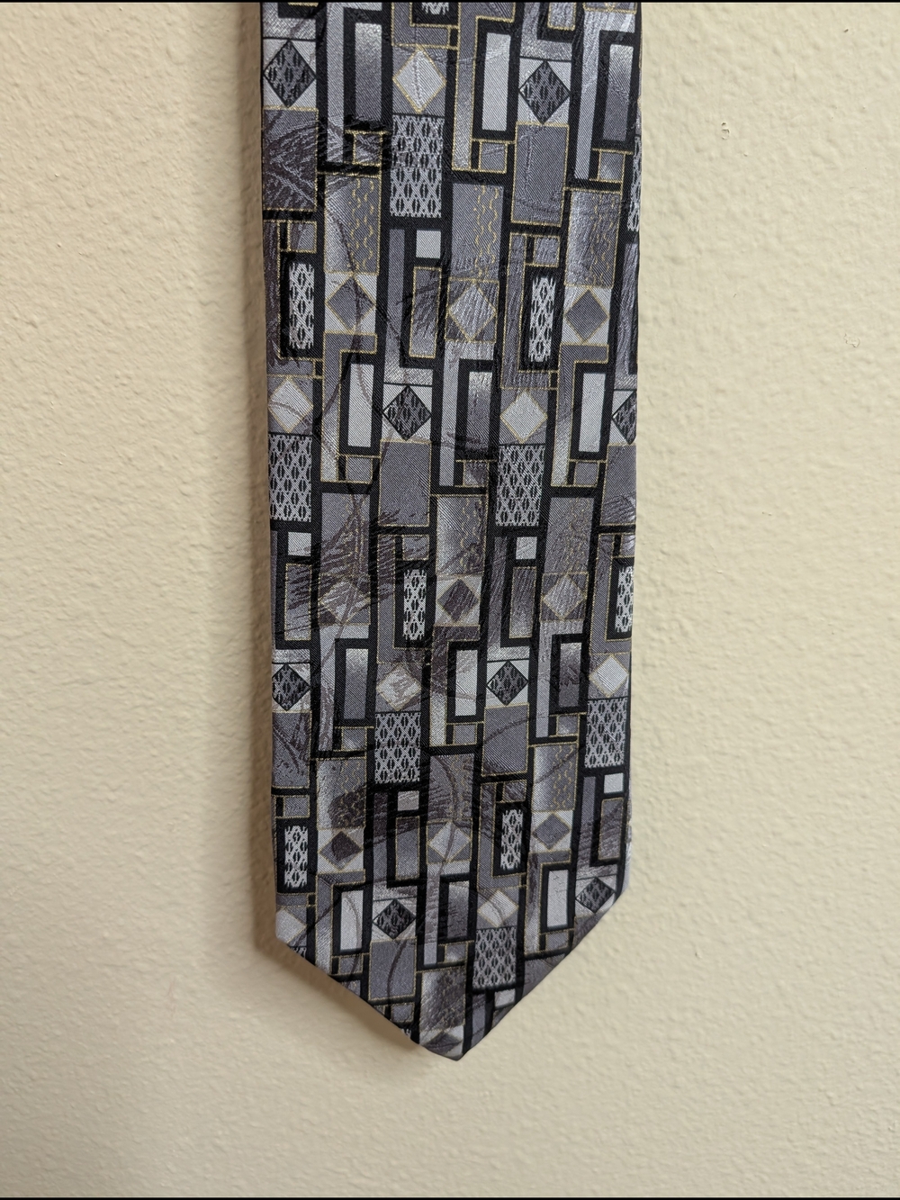 Post Scripts 100% Italian Silk Necktie Gray Black Gold Geometric Wide